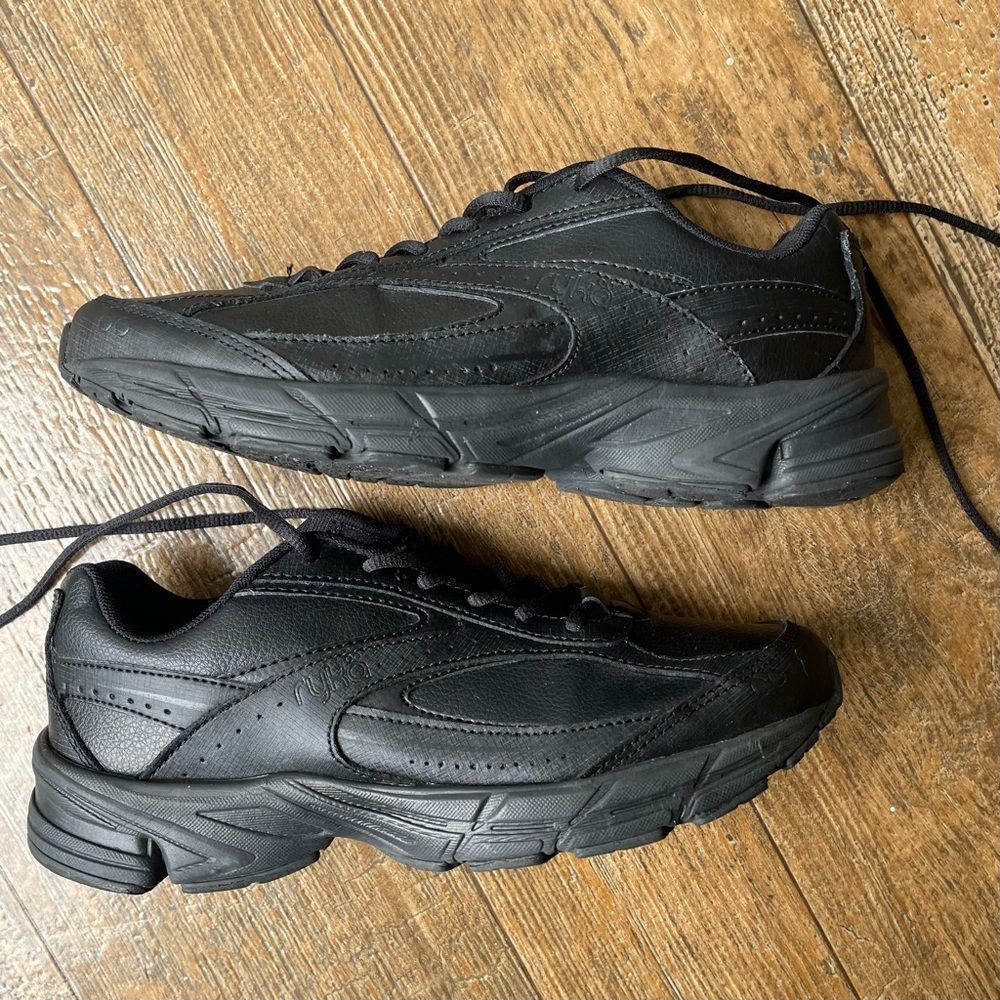 Ryka Black Memory Foam Cushion Sneakers Women’s Size 7.5